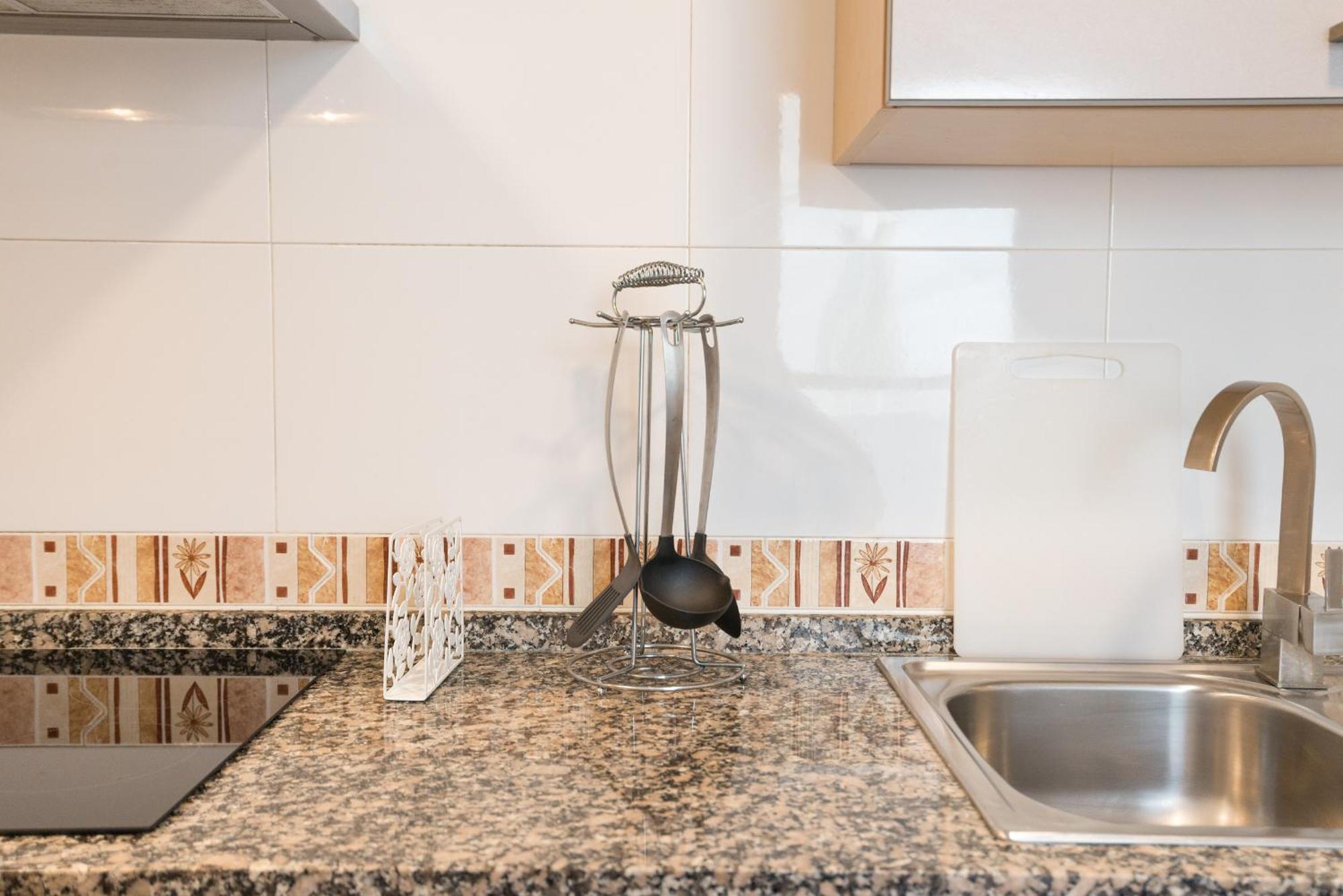 Appartement Hill With Terrace, Parking, Pool & Paddle Court *